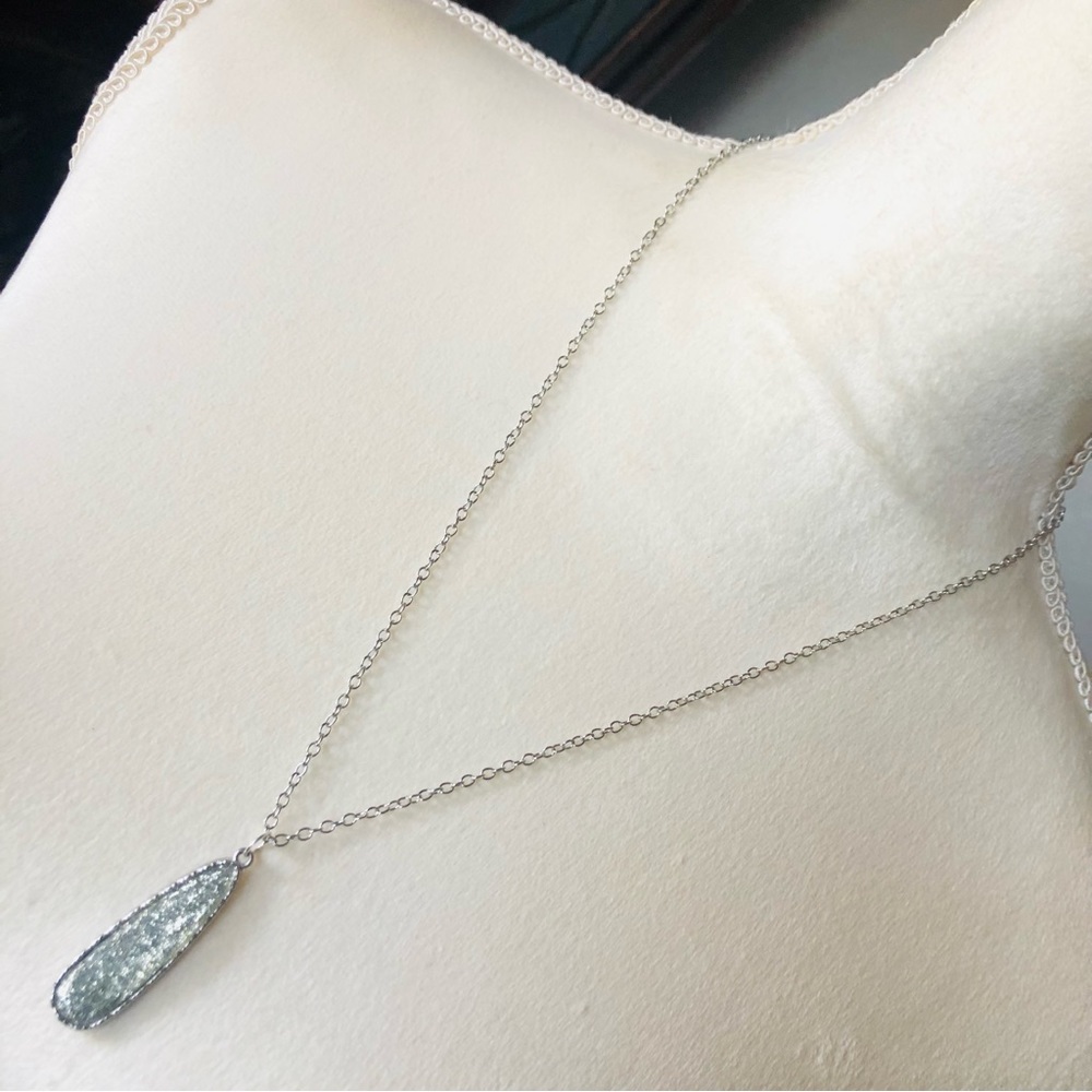 Elegant long raindrop silver sparkle faceted gem pendant on chain